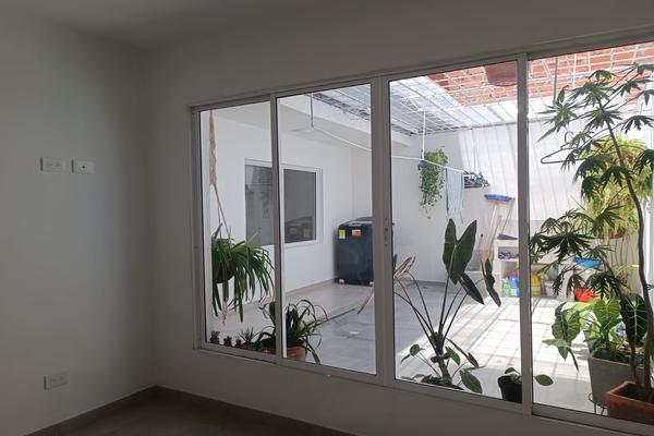 SE VENDE CASA EN PRIMER PISO, PROPIEDAD HORIZONTAL EN EL JARDÍN