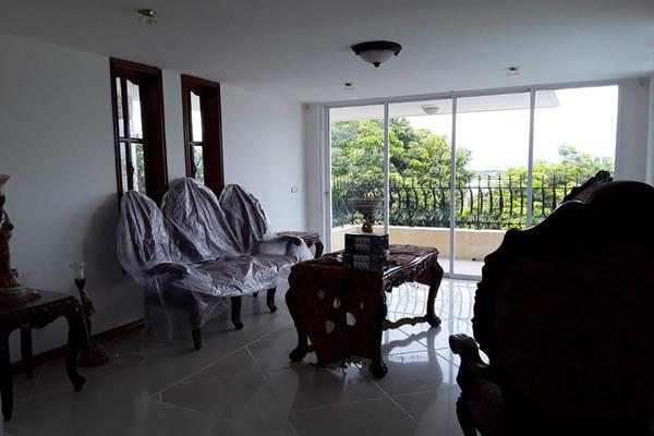 BARRIO CIUDAD CAMPESTRE, SE VENDE CASA LUJOSA