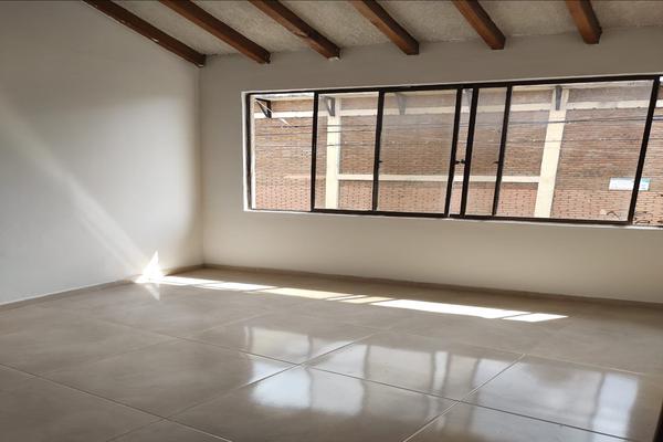 SALESIANOS, SE VENDE CASA EN SEGUNDO PISO - PROPIEDAD HORIZONTAL