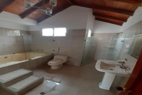 NUEVO PRINCIPE, SE VENDE CASA UNIFAMILIAR
