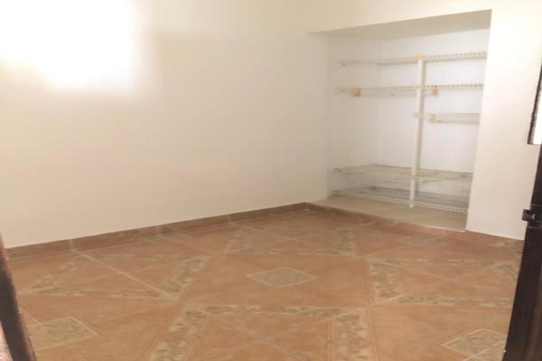 VICTORIA, SE VENDE CASA BIFAMILIAR