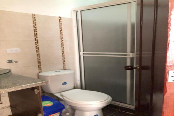 VICTORIA, SE VENDE CASA BIFAMILIAR
