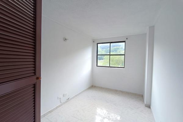HERMOSO APARTAMENTO EN CALI