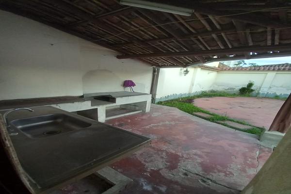 SE VENDE GRAN CASA COMERCIAL EN EL BARRIO SALESIANOS