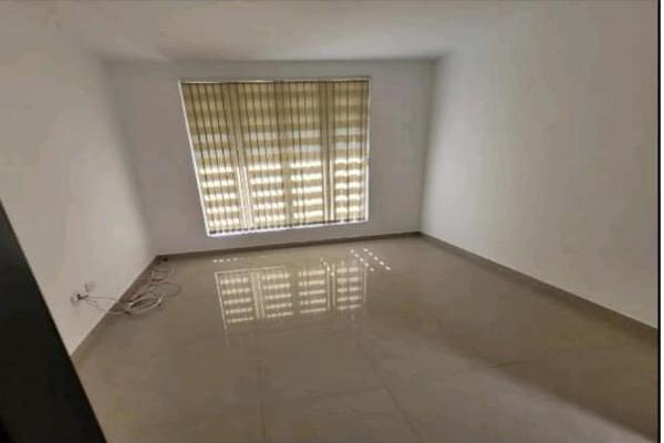SE VENDE CASA ESQUINERA EN VILLA CAMPESTRE