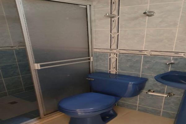 EL LAGUITO, SE VENDE HERMOSA CASA UNIFAMILIAR