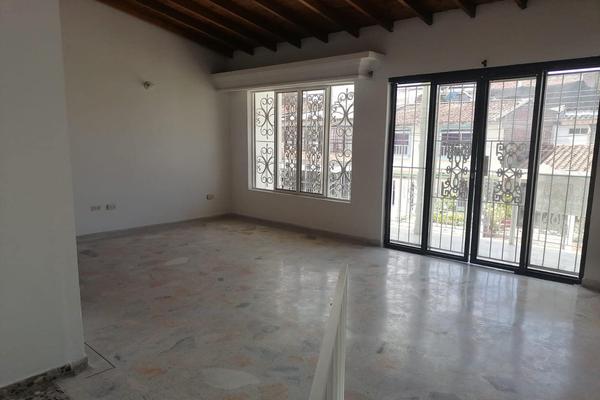 FÁTIMA, SE VENDE CASA BIFAMILIAR