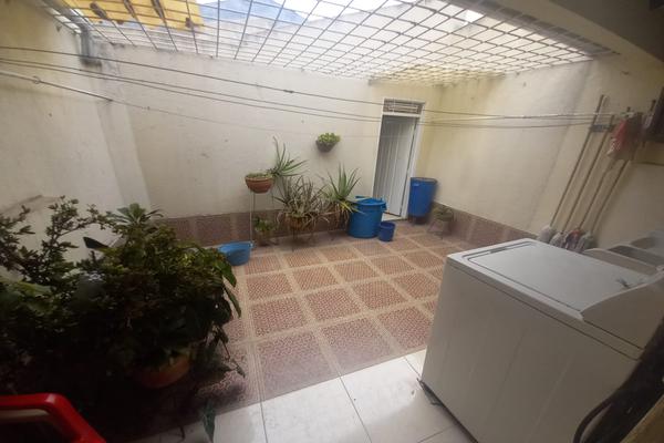 SE VENDE CASA 2do PISO, PROPIEDAD HORIZONTAL EN EL SALESIANO