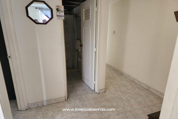 SE VENDE CASA UNIFAMILIAR ESQUINERA EN EL ALVERNIA