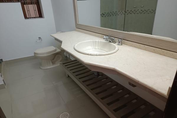 SE VENDE APARTAMENTO TIPO PENTHOUSE SEGUNDO PISO, BARRIO ALVERNIA