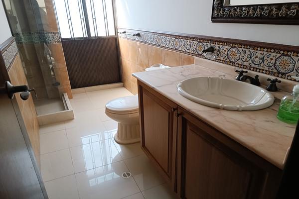 SE VENDE APARTAMENTO TIPO PENTHOUSE SEGUNDO PISO, BARRIO ALVERNIA