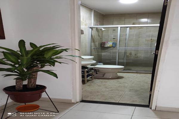 SE VENDE CASA BIFAMILIAR EN EL BARRIO NUEVO ALVERNIA